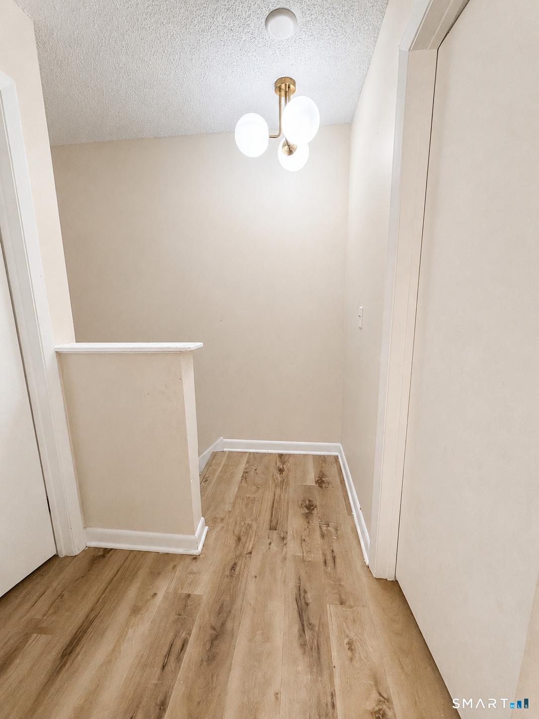 745 Merrow Road, Unit 139 Coventry, CT 06238 - Photo 10 of 20 hallway in the upper level