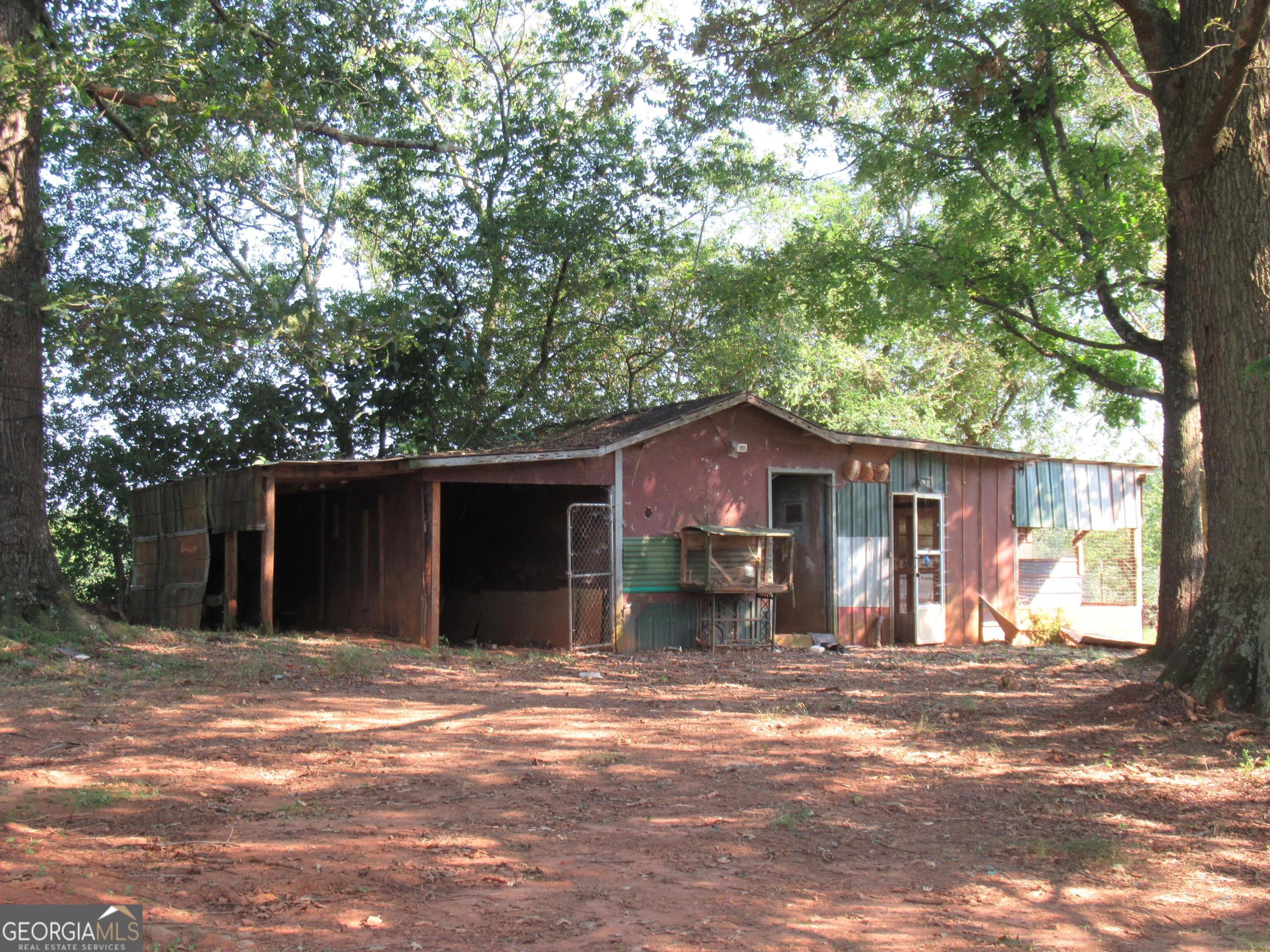 1379 Sam Craven Road Cleveland, GA 30528 - Photo 4 of 34 Gallery Image 4
