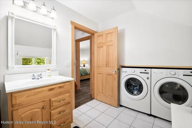 $799,000 | 26 Carle Road, Mount Tremper, NY 12457