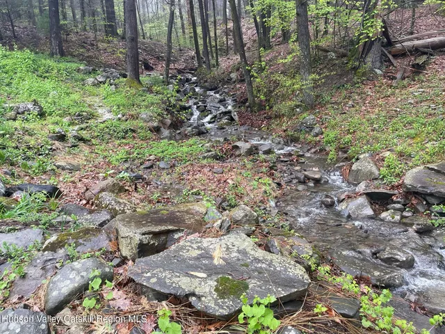 $799,000 | 26 Carle Road, Mount Tremper, NY 12457