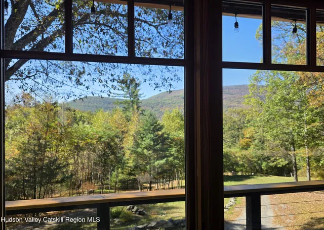 $799,000 | 26 Carle Road, Mount Tremper, NY 12457