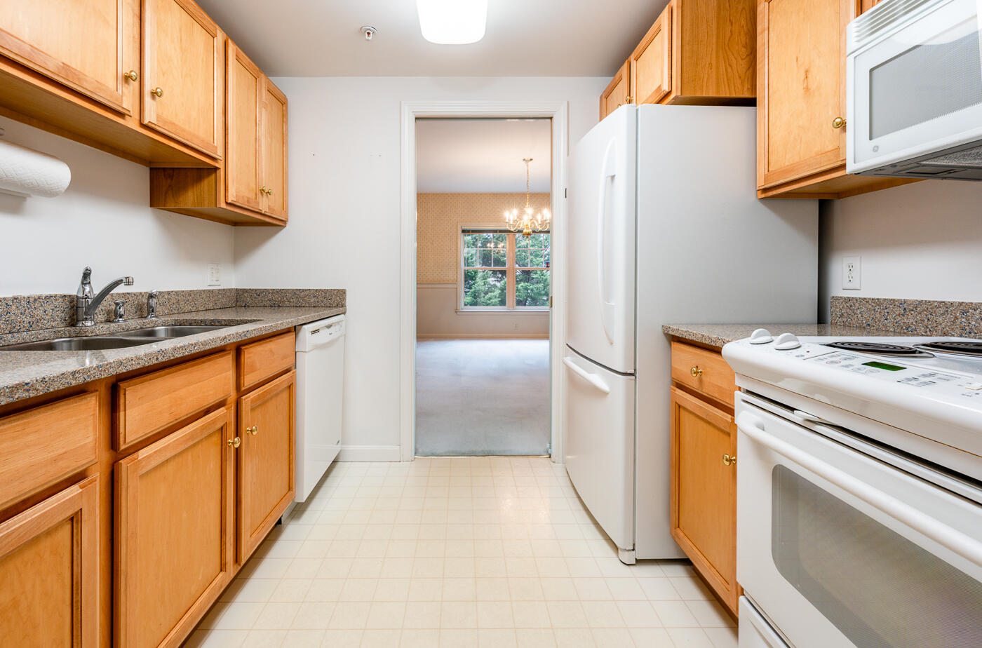 18 West Road, Unit 201 Orleans, MA 02653 - Photo 8 of 36 kitchen1