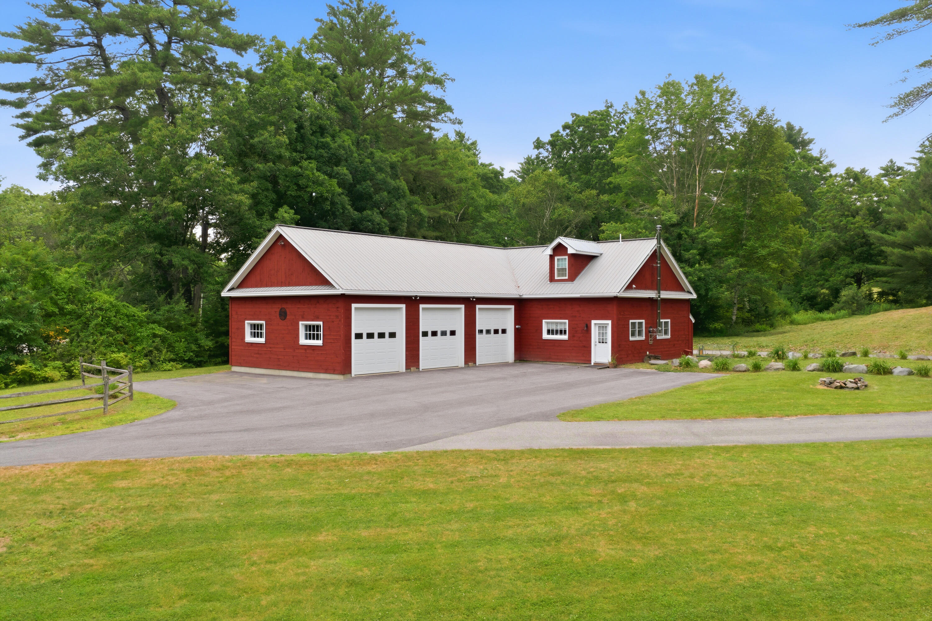 216 Salmon Falls Road Buxton, ME 04093 - Photo 39 of 48 106_216 Salmon Falls Rd_MorneauStudios_P