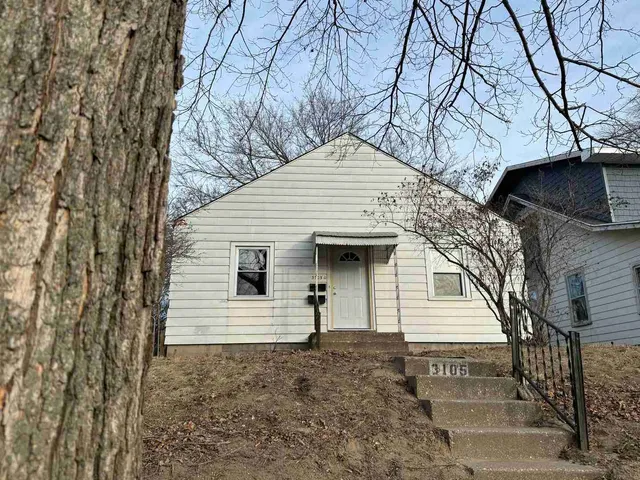 $82,000 | 3105-9 9 1/2 Street, Rock Island, IL 61201