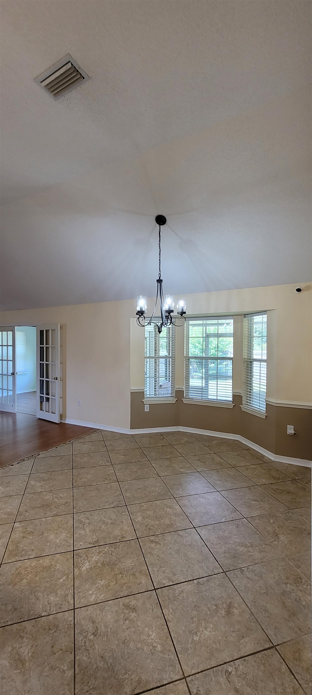14714 Abacus Drive Foley, AL 36535 - Photo 8 of 47 Dining area