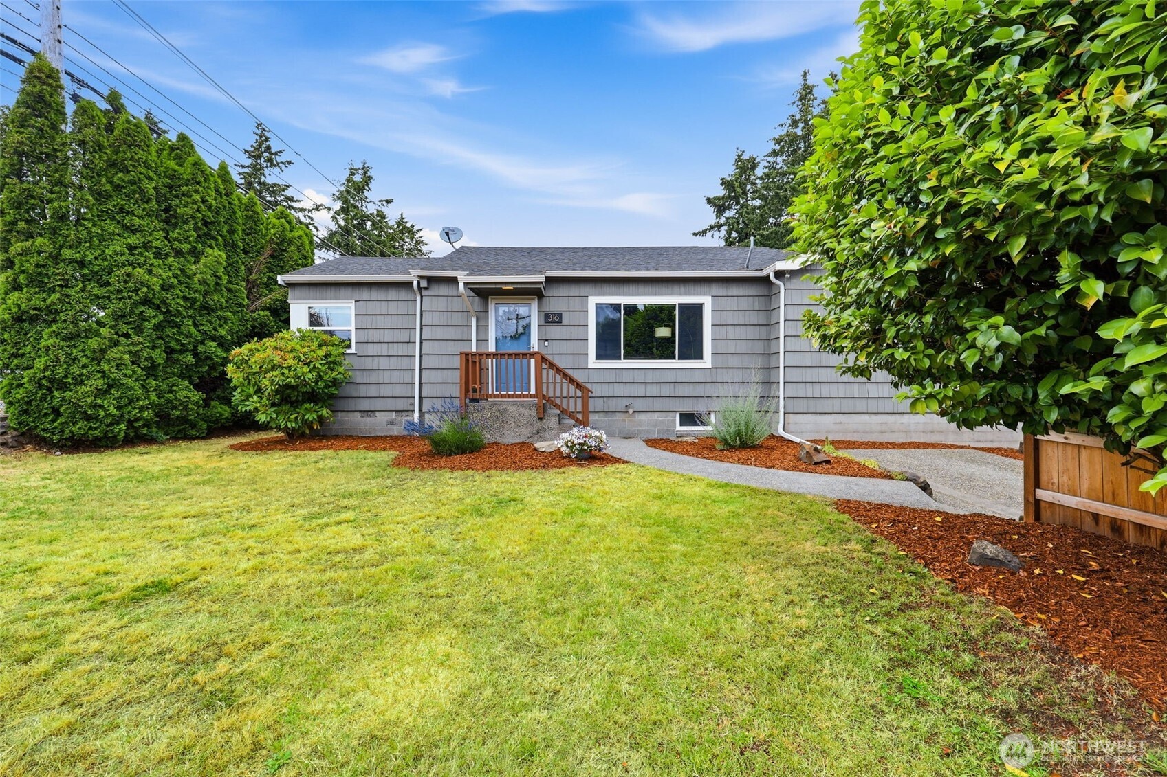 316 Southwest 124th Street Seattle, WA 98146 - Photo 22 of 37