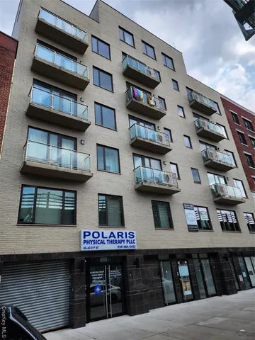 $575,000 | 3063 31st Street, Unit 605 | Astoria