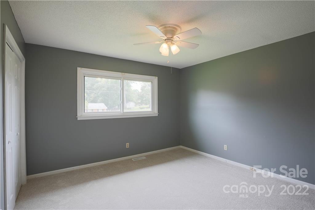 323 Ridge Drive Mount Holly, NC 28120 - Photo 12 of 14 Gallery Image 12