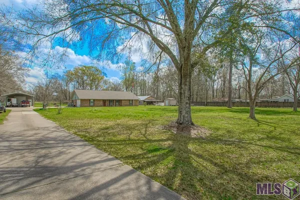 $449,000 | 20354 Plank Road, Zachary, LA 70791