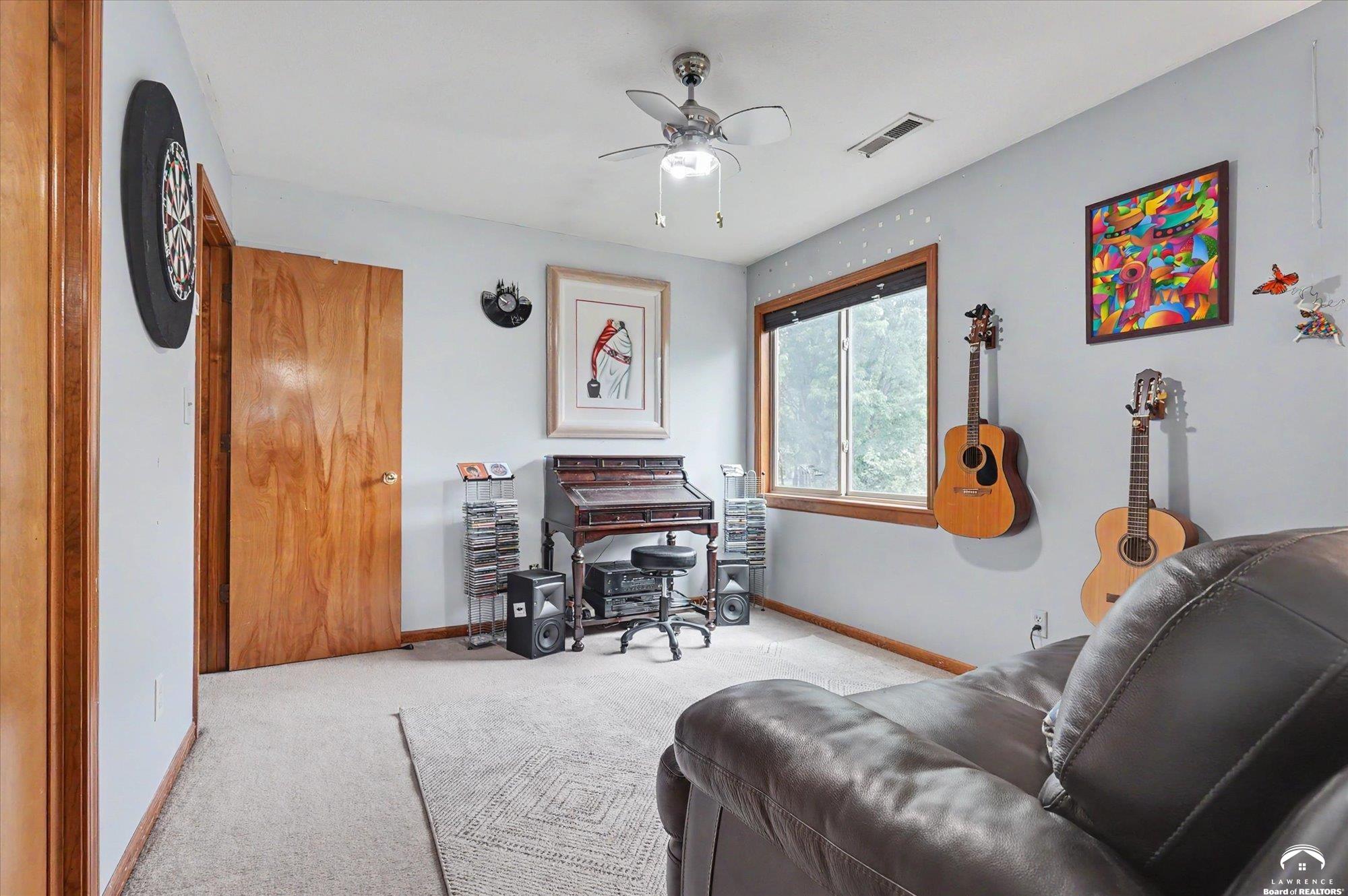 2408 Oxford Road Lawrence, KS 66049 - Photo 27 of 43