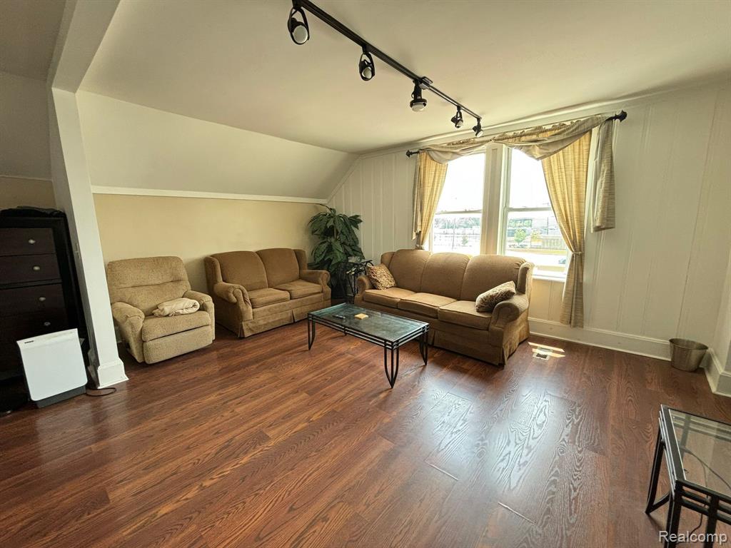 11429 East 8 Mile Road Warren, MI 48089 - Photo 13 of 34 Gallery Image 13