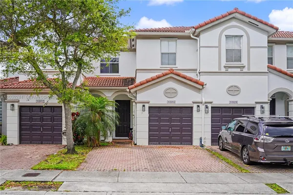 $580,000 | 10918 Northwest 78th Terrace, Doral, FL 33178