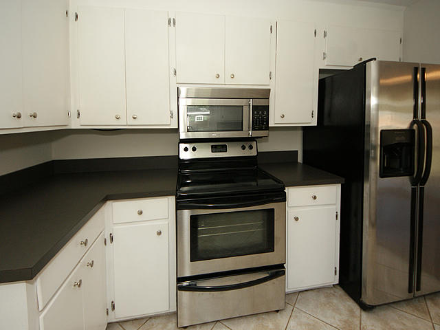 628 Schooner Road Charleston, SC 29412 - Photo 12 of 34 Kitchen