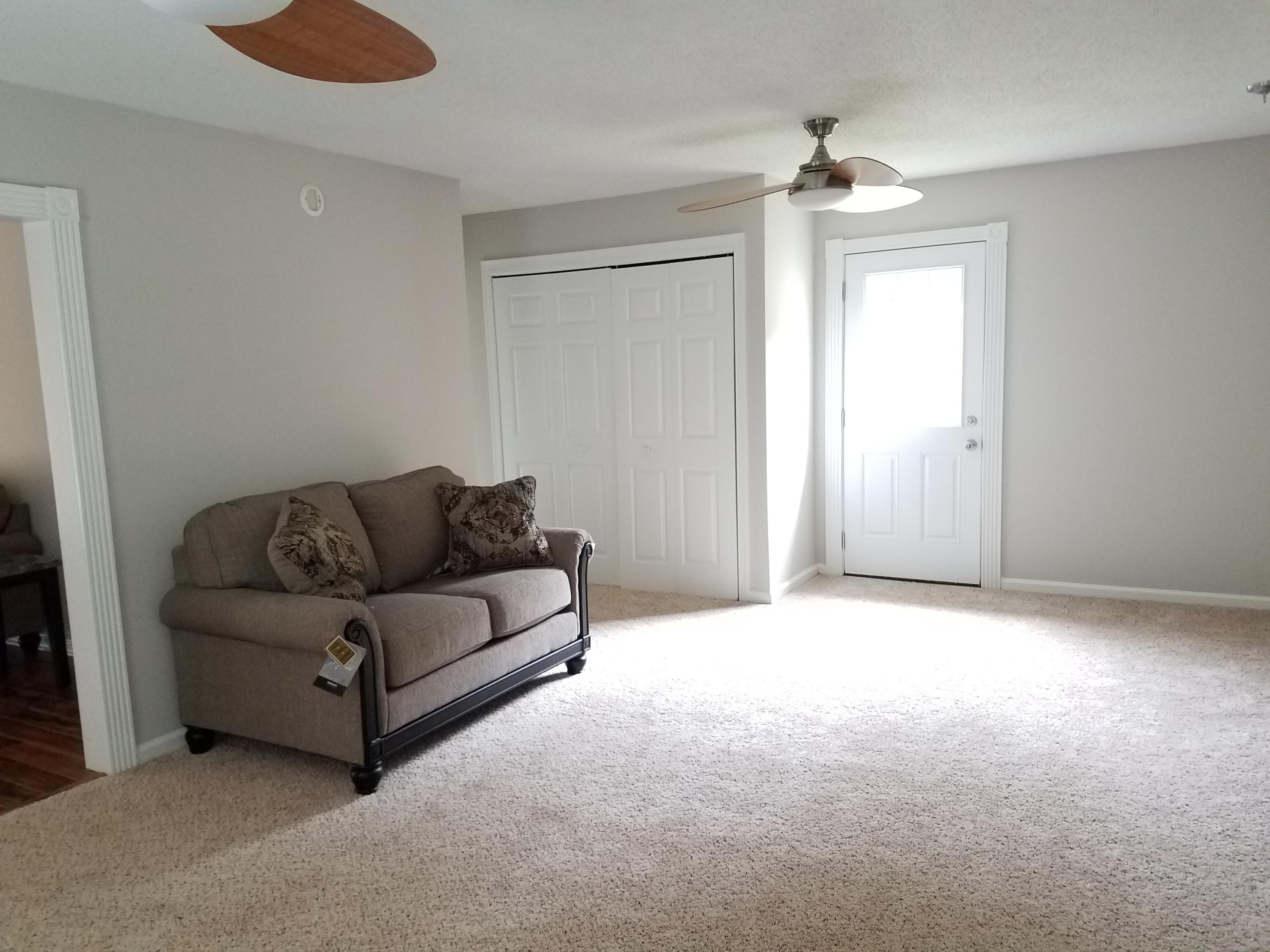 628 Schooner Road Charleston, SC 29412 - Photo 14 of 34 Family Room