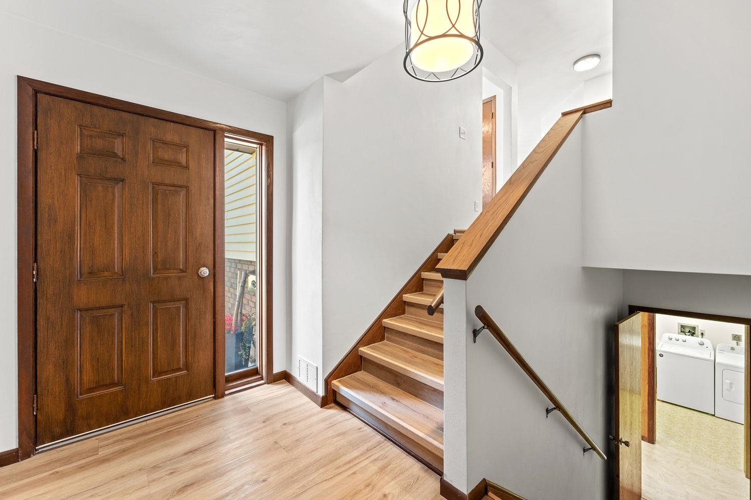421 Bowman Road Wisconsin Dells, WI 53965 - Photo 2 of 48