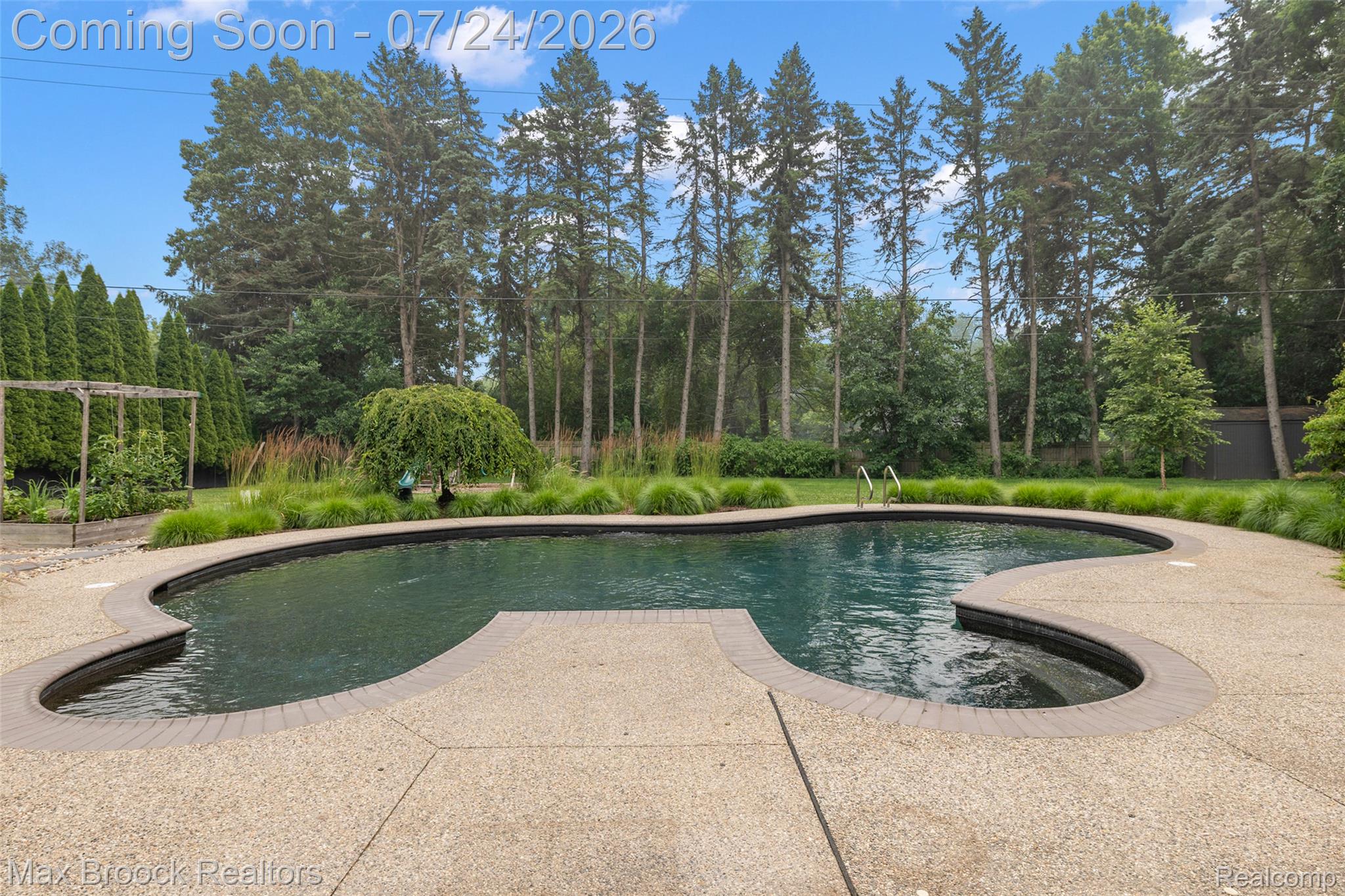 5553 Commerce Road West Bloomfield, MI 48324 - Photo 68 of 70 003-5553 Commerce-3.jpg