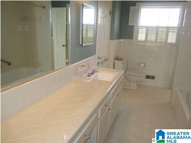 3629 Rockhill Road Birmingham, AL 35223 - Photo 17 of 32