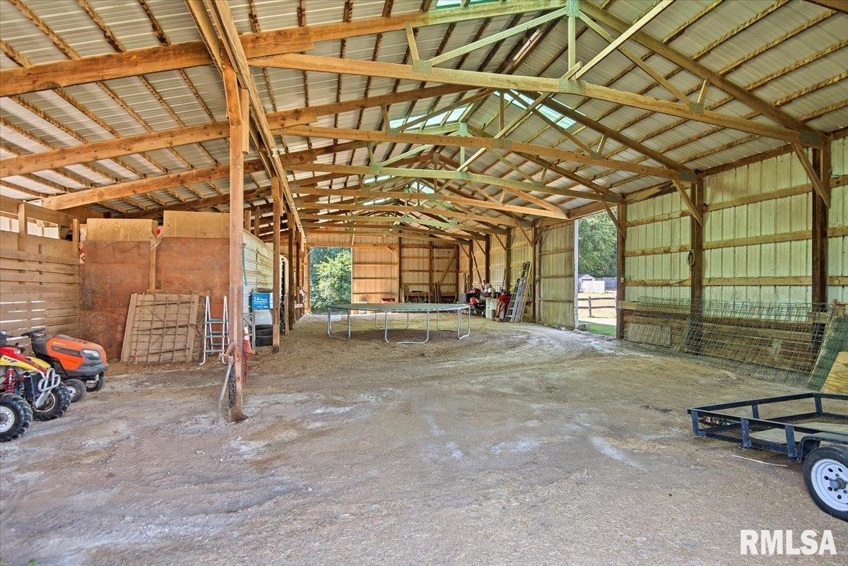 20033 Sunny Acres Road Petersburg, IL 62675 - Photo 3 of 25 Gallery Image 3