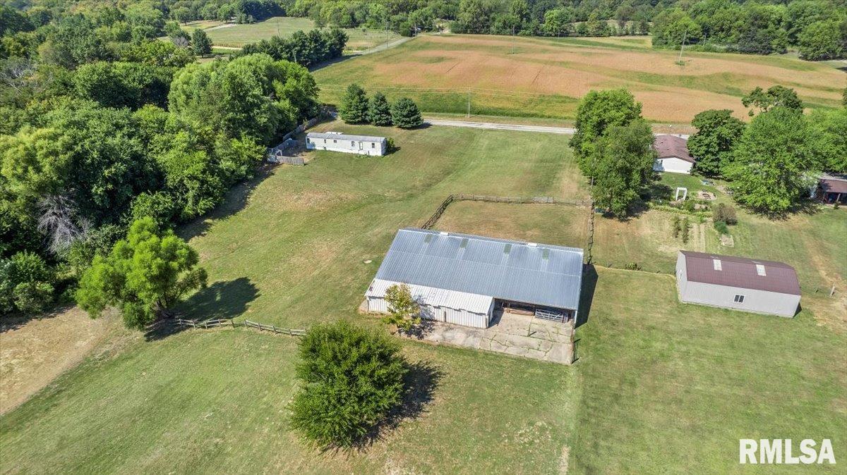 20033 Sunny Acres Road Petersburg, IL 62675 - Photo 9 of 25 Gallery Image 9