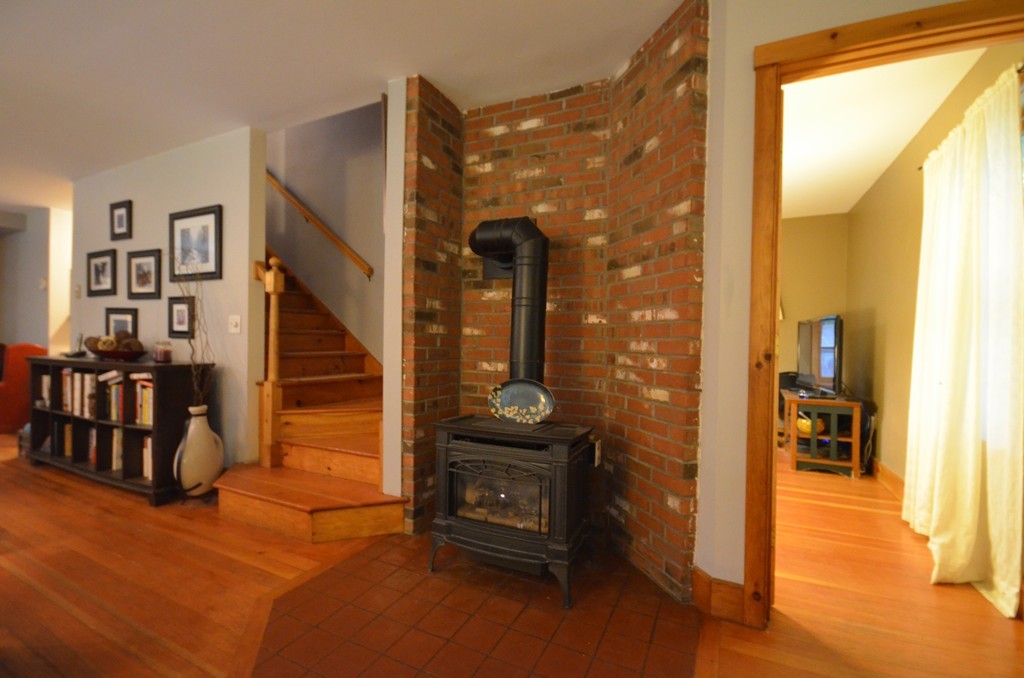 159 Locks Pond Road Shutesbury, MA 01072 - Photo 4 of 24 Gallery Image 4