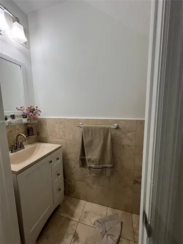 $476,000 | 4377 Northwest 110th Avenue, Doral, FL 33178