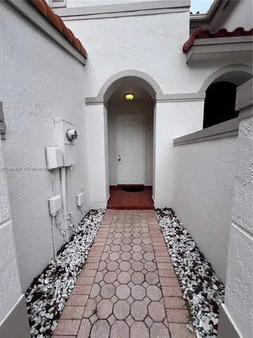 $476,000 | 4377 Northwest 110th Avenue, Doral, FL 33178