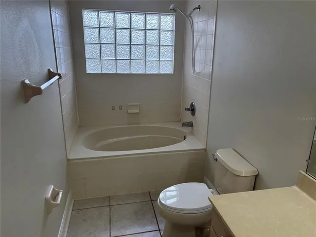 a view of utility room