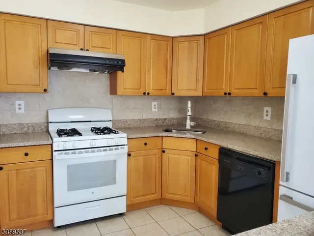 $3,000 | 65 Diamond Lane, Old Bridge, NJ 08857