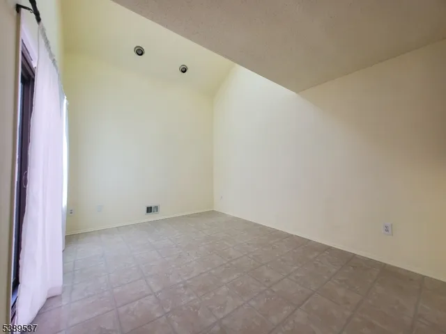 $3,000 | 65 Diamond Lane, Old Bridge, NJ 08857