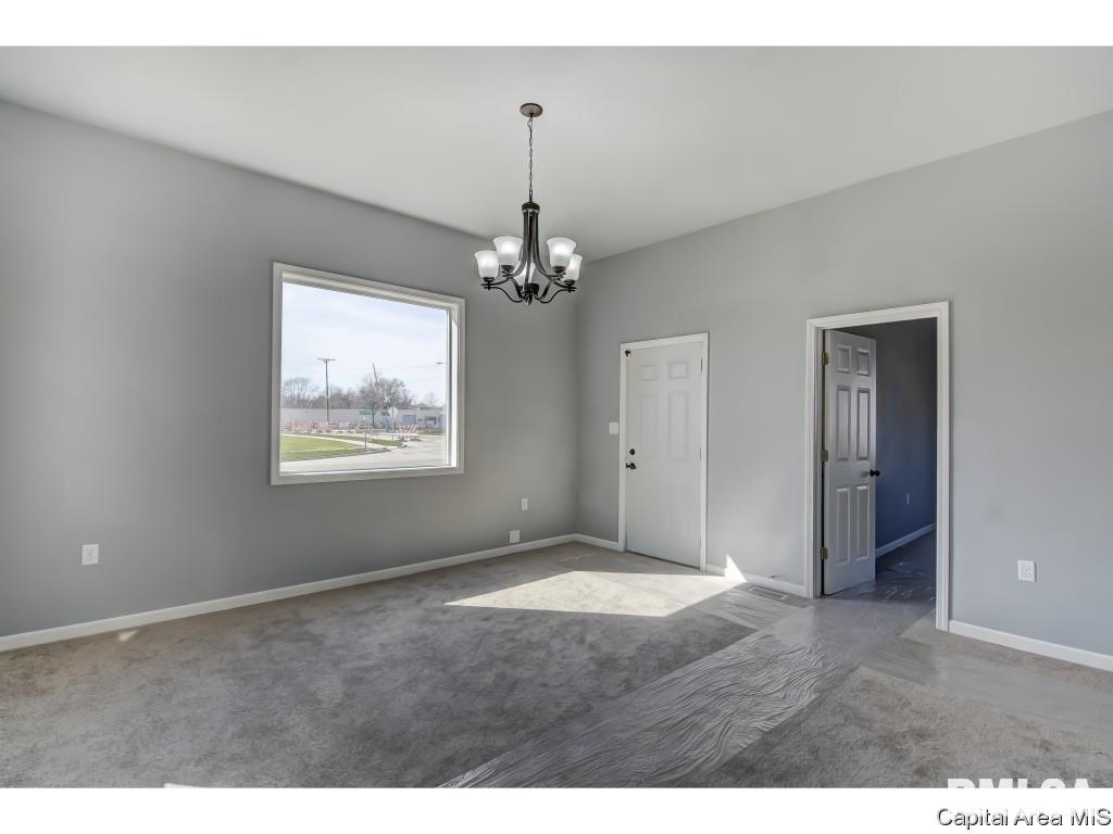 1120 East Ridgely Avenue Springfield, IL 62702 - Photo 7 of 32