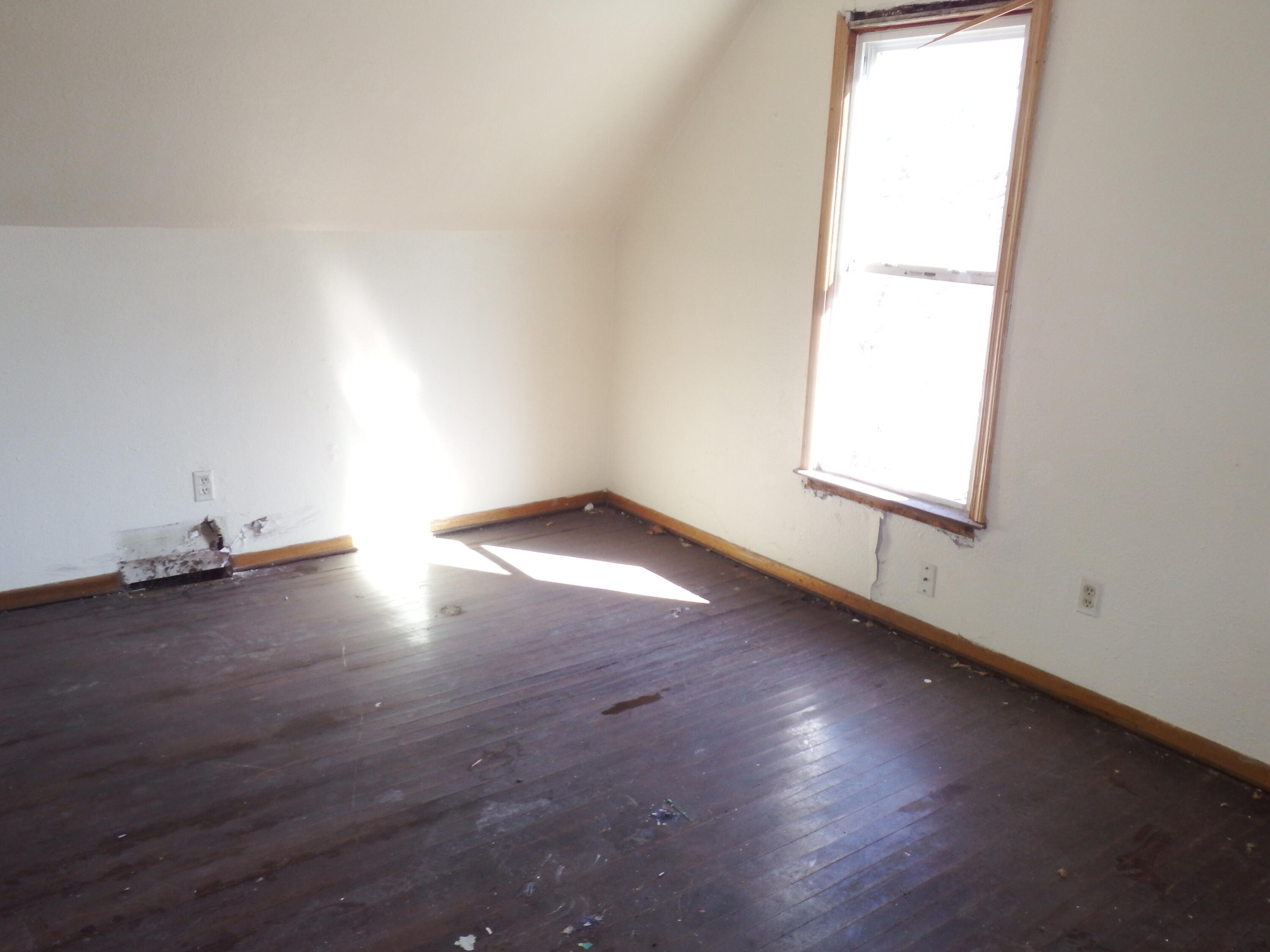 2632 North 28th Street Milwaukee, WI 53210 - Photo 14 of 15 bedroom
