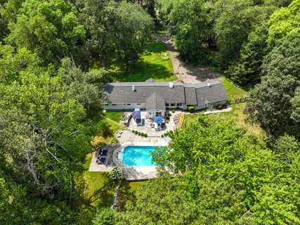 $1,299,000 | 29 Salem Road, Weston, CT 06883