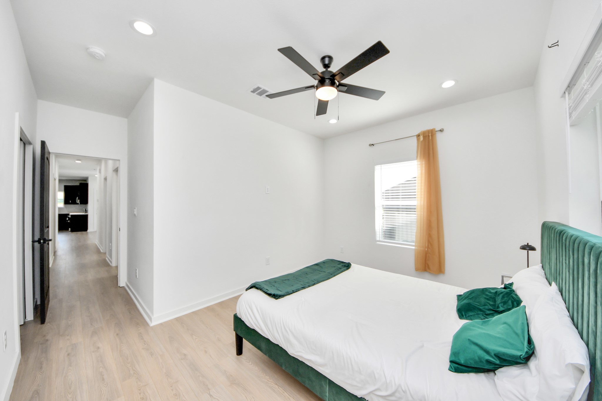 9732 Tuffly Street, Unit B Houston, TX 77029 - Photo 26 of 30