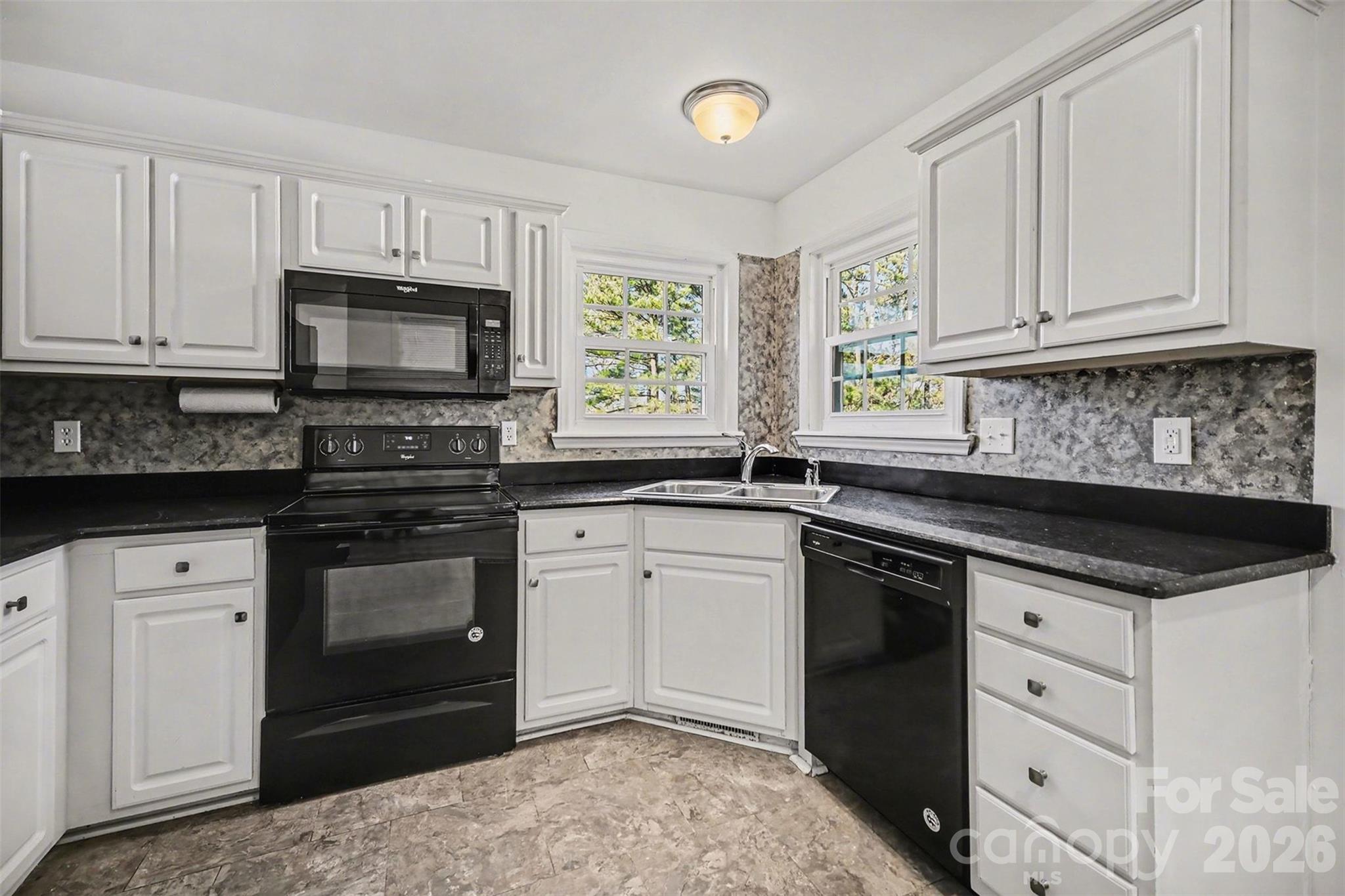 698 East Rambo Road Rock Hill, SC 29730 - Photo 11 of 32