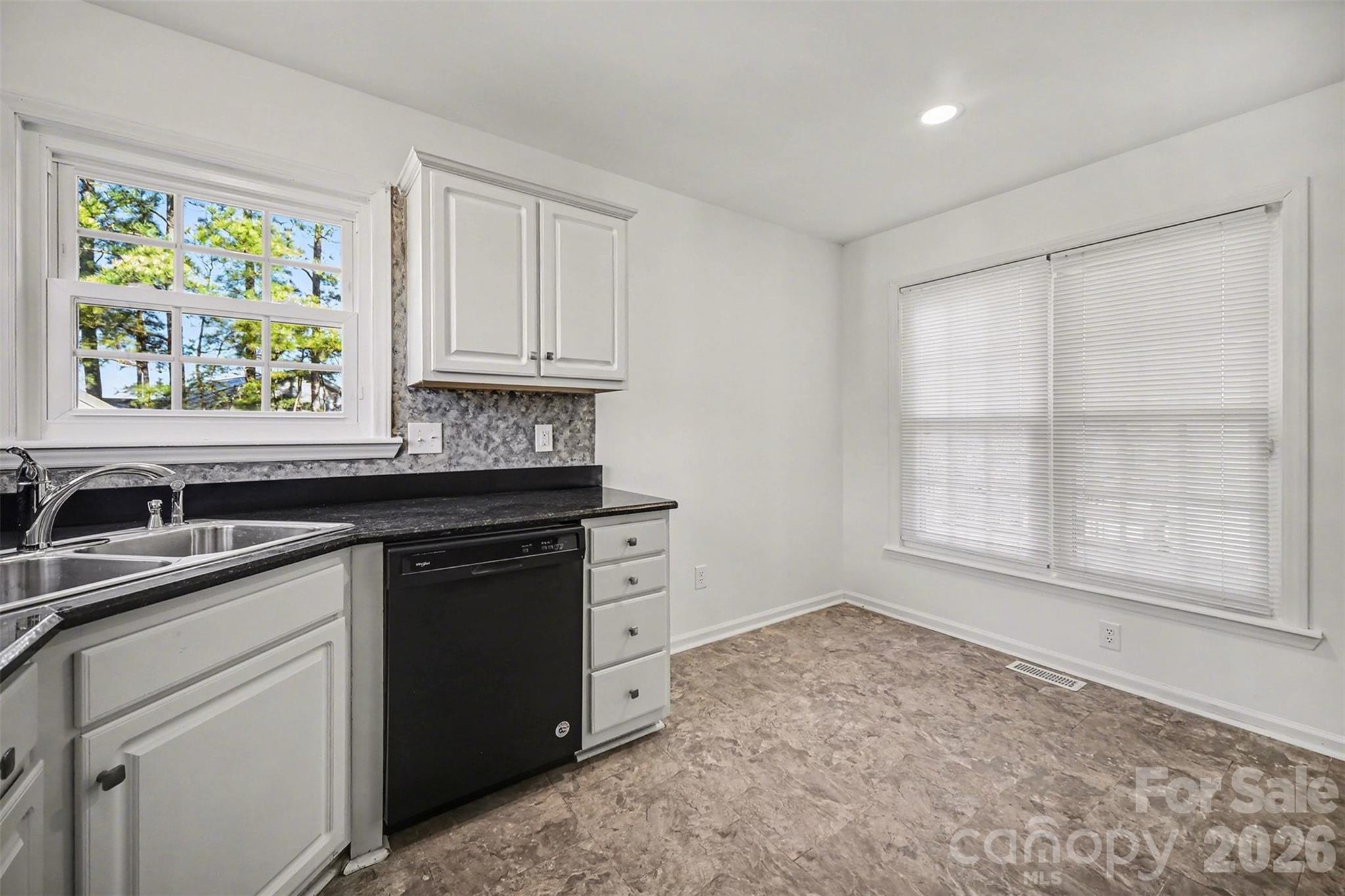 698 East Rambo Road Rock Hill, SC 29730 - Photo 14 of 32