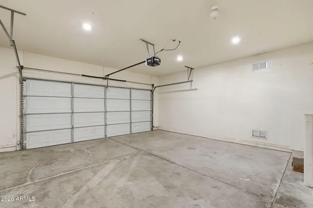 $1,895 | 16977 West Lundberg Street, Surprise, AZ 85388