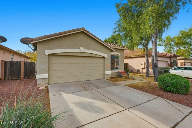 $1,895 | 16977 West Lundberg Street, Surprise, AZ 85388