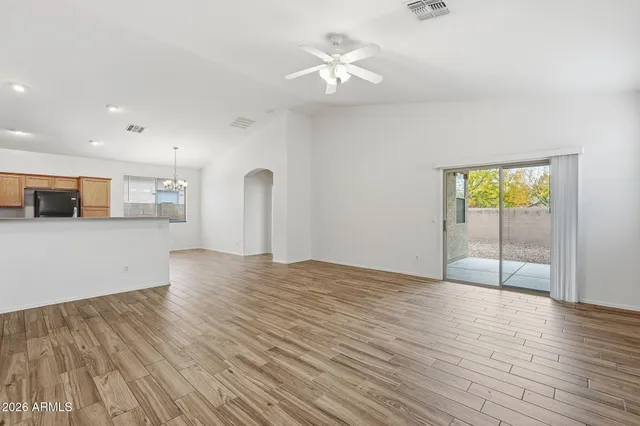 $1,895 | 16977 West Lundberg Street, Surprise, AZ 85388