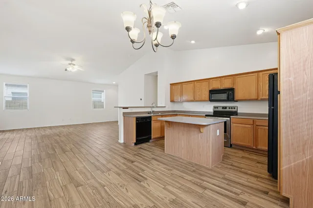 $1,895 | 16977 West Lundberg Street, Surprise, AZ 85388