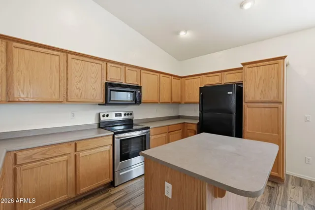 $1,895 | 16977 West Lundberg Street, Surprise, AZ 85388