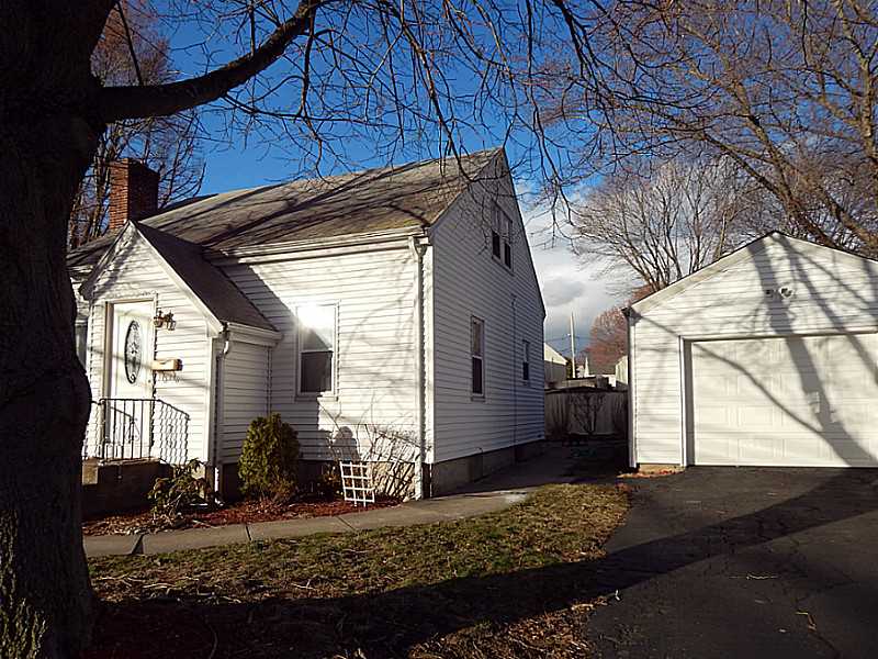 4 Howland Road Cranston, RI 02910 - Photo 2 of 18 Exterior Front.