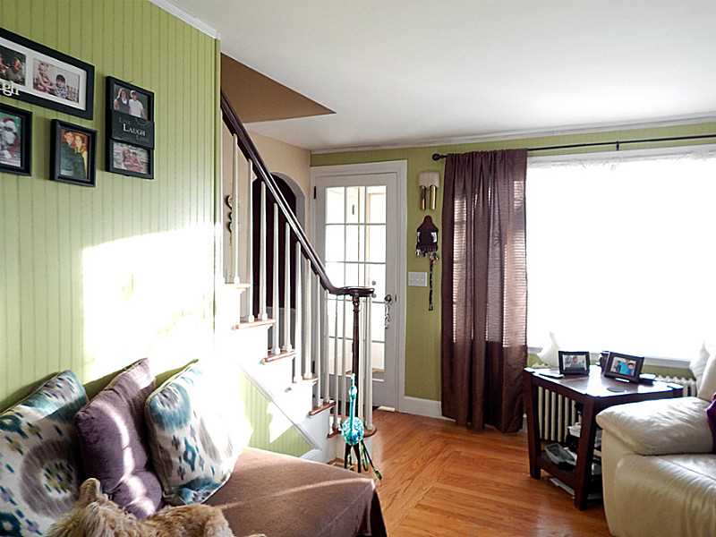 4 Howland Road Cranston, RI 02910 - Photo 4 of 18 Living Room.