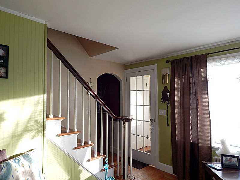 4 Howland Road Cranston, RI 02910 - Photo 6 of 18 Living Room.