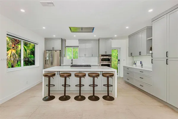 $1,590,000 | 10450 Northeast 5th Avenue, Miami Shores, FL 33138