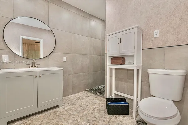 $1,590,000 | 10450 Northeast 5th Avenue, Miami Shores, FL 33138