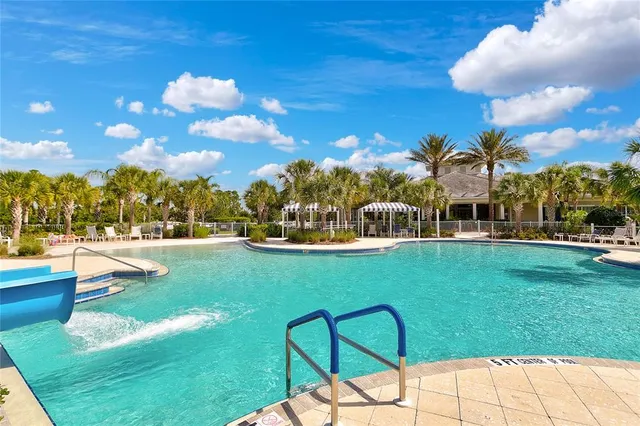 a view of a pathway both side of yard