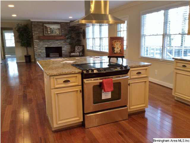 4800 Altamont Road South Birmingham, AL 35222 - Photo 10 of 32