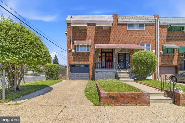 $2,400 | 1135 West Thompson Street, Philadelphia, PA 19122