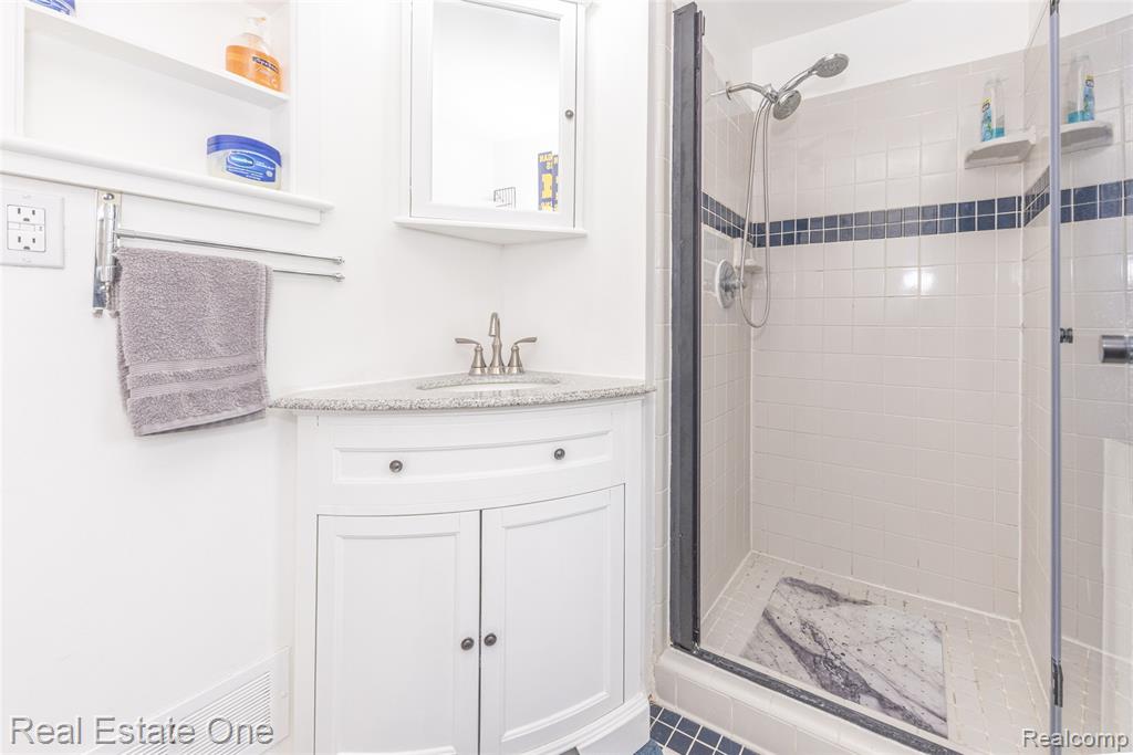 27395 Martindale Road New Hudson, MI 48165 - Photo 37 of 88 Gallery Image 37