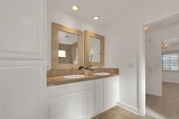 $1,990,000 | 75 Claremont Avenue, Long Beach, CA 90803